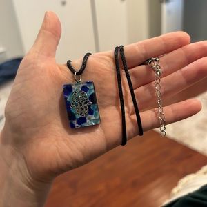 Hasma hand necklace